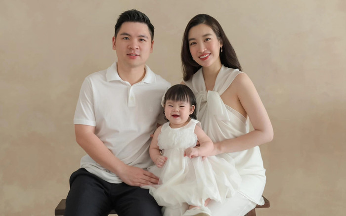 Đỗ Mỹ Linh cho con gái mặc đồ giá rẻ Ảnh 2