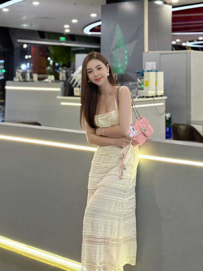 Nữ diễn viên bị đồn 'có nhiều nhà, mỗi hôm ở một nhà khác nhau', phải lên tiếng làm rõ Ảnh 2