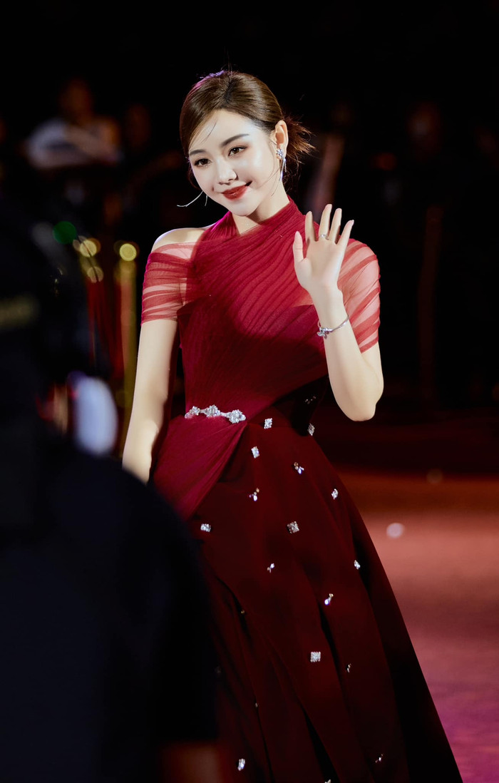 Quỳnh Kool ngày càng xinh đẹp. 