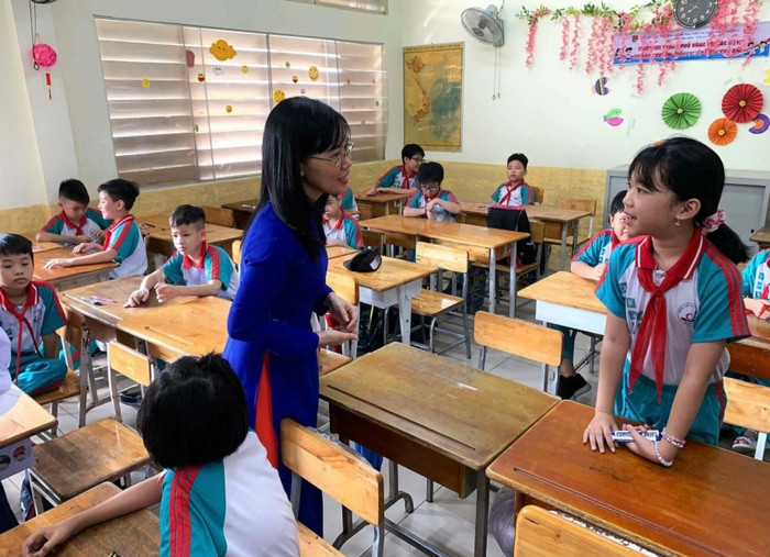 Buổi học sáng 1/10 của học sinh lớp 4/3, trường Tiểu học Chương Dương. Ảnh: Gia Khang.