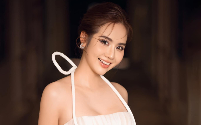 Huyền Lizzie tuổi U40: Vực dậy sau hôn nhân đổ vỡ ngày càng quyến rũ, giàu có Ảnh 2