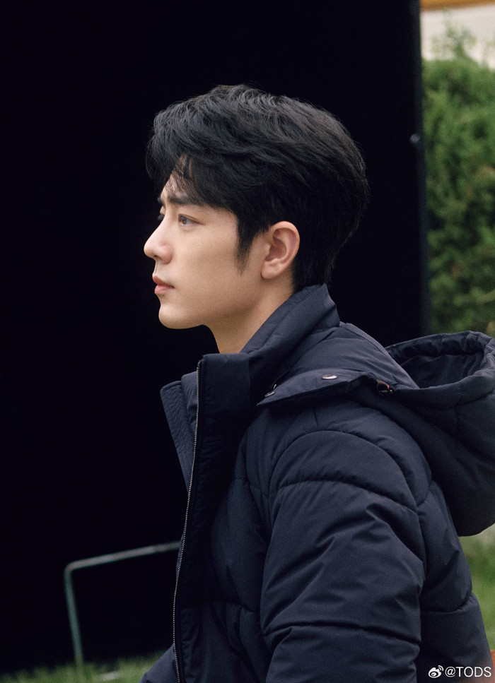 Nhan sắc Tiêu Chiến sau 8 năm 'debut' trở thành chủ đề được bàn luận sôi nổi.