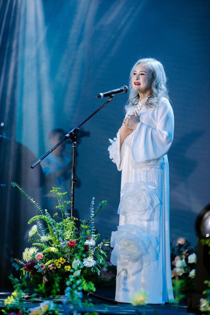 Ở tuổi U70, NSND Hoàng Cúc mới đây đã có hành động thiện nguyện ý nghĩa hướng tới cộng đồng.&nbsp;