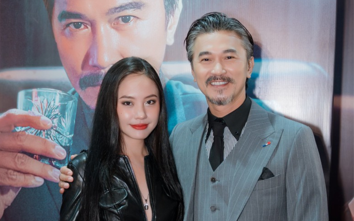 'Cô Tấm' Rima Thanh Vy lên đồ cực ngầu đến ủng hộ bố màn ảnh Quốc Cường. Cả hai vừa bùng nổ diễn xuất trong phim Cám, Thúy Diễm cũng góp mặt tại sự kiện nhưng cô đến khá muộn.