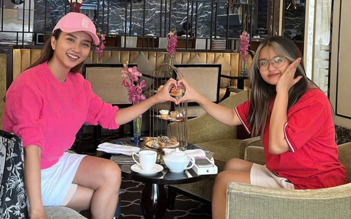 'Vợ' Lý Hùng có con gái 16 tuổi đẹp như hot girl Ảnh 2