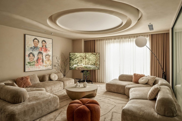 Phòng khách được cho là không quá lớn nhưng ấm cúng của vợ chồng Cường Đô La và Đàm Thu Trang.