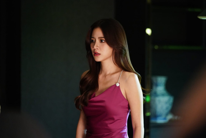 Baifern tự tay hủy hoại hình tượng với một bộ phim ngập tràn cảnh dung tục