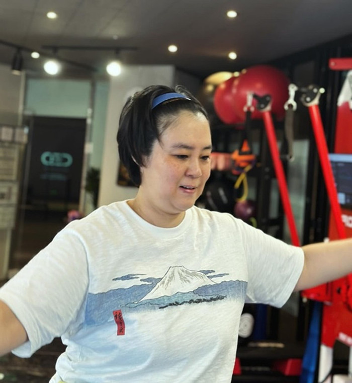 Nữ diễn viên gần 80kg và đang nỗ lực lấy lại vóc dáng.