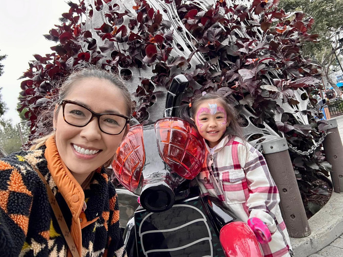 Vợ Đức Tiến một mình nuôi con gái sau khi anh đột ngột qua đời.