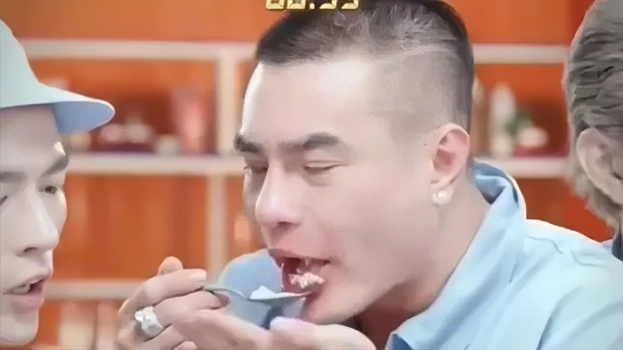 Lê Dương Bảo Lâm lên tiếng xin lỗi.