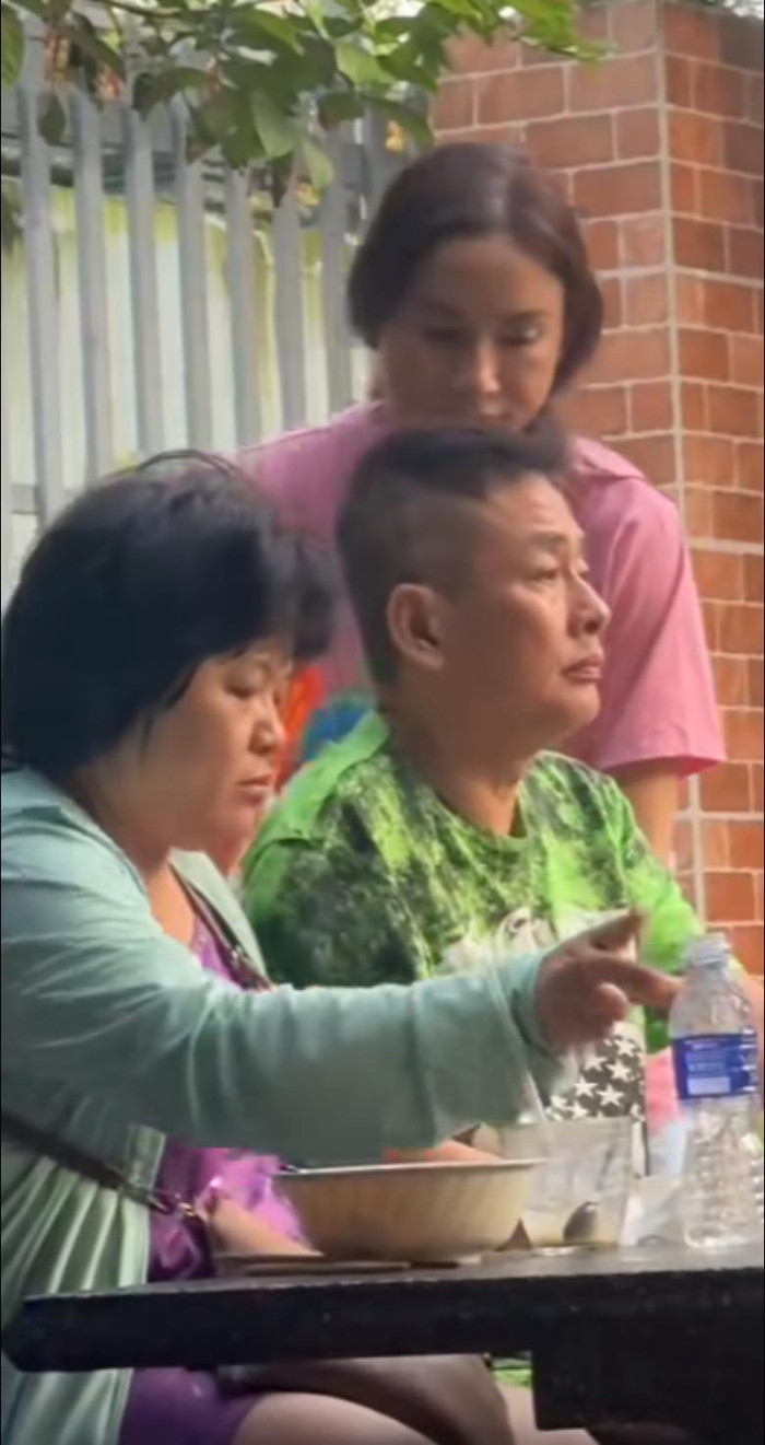 Nghệ sĩ Tấn Beo đi đứng cần có người dìu, tuyên bố bán hết tài sản cũng không kêu gọi từ thiện Ảnh 3