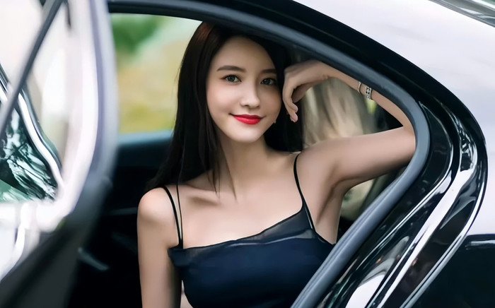 Số phận làm 'vợ nhỏ' của nữ người mẫu cặp ông chủ sàn thương mại điện tử Ảnh 2