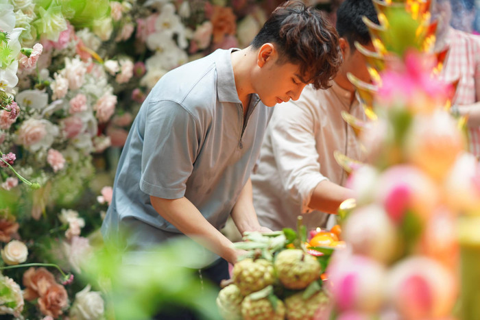 Chân dung con trai màn ảnh kém 1 tuổi của Kiều Minh Tuấn.