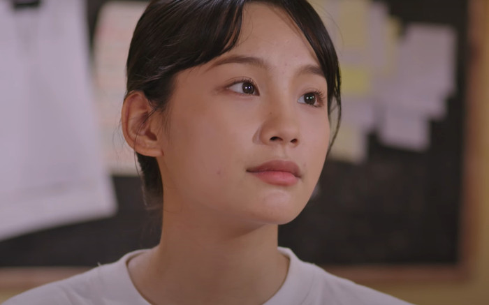 Đi giữa trời rực rỡ tiếp tục lộ sạn ngớ ngẩn Ảnh 2