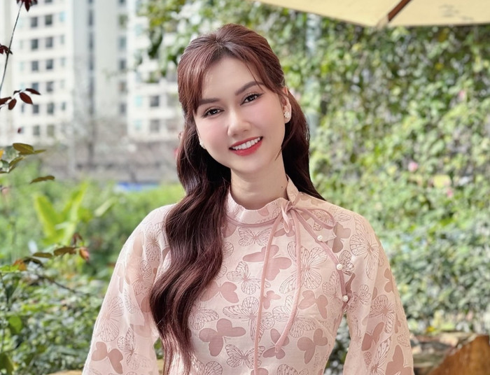 Hương Giang đang đã có cuộc sống hạnh phúc bên tình mới. 