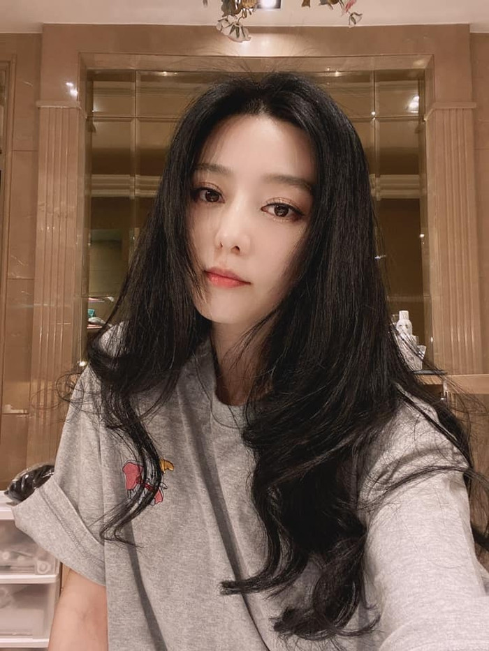  Phạm Băng Băng quan trọng việc chăm sóc da từ bên ngoài và bên trong.