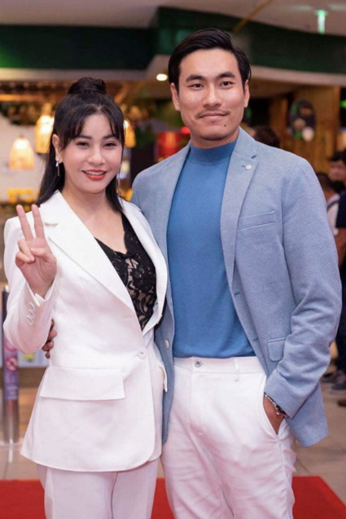 Cát Phượng hiếm hoi nhắc đến Kiều Minh Tuấn, còn gọi anh là 'tình yêu của Cát'. 