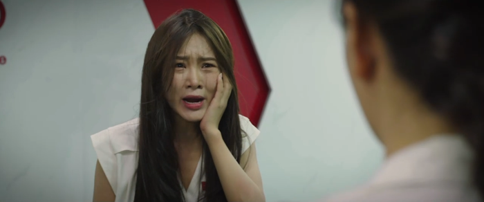 Linh thẳng tay tát Hoàn ở Hoa Sữa Về Trong Gió
