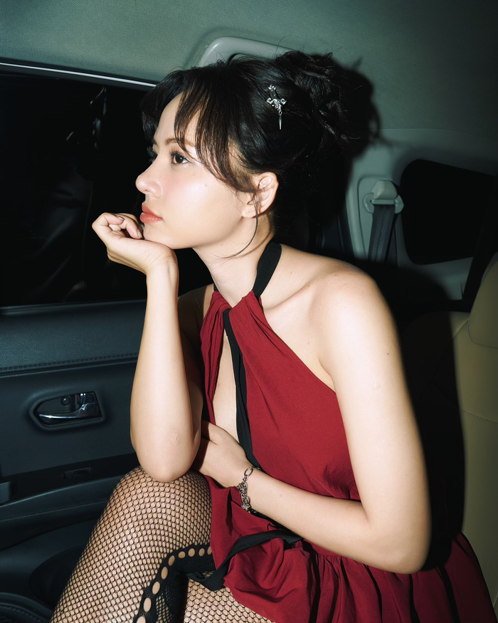 Ngô Lan Hương mới đây đã lên tiếng về chuyện ra mắt nhiều sản phẩm âm nhạc thời gian gần đây.