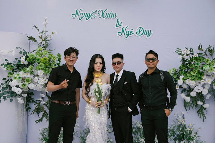 Cặp đôi thuộc giới LGBT.
