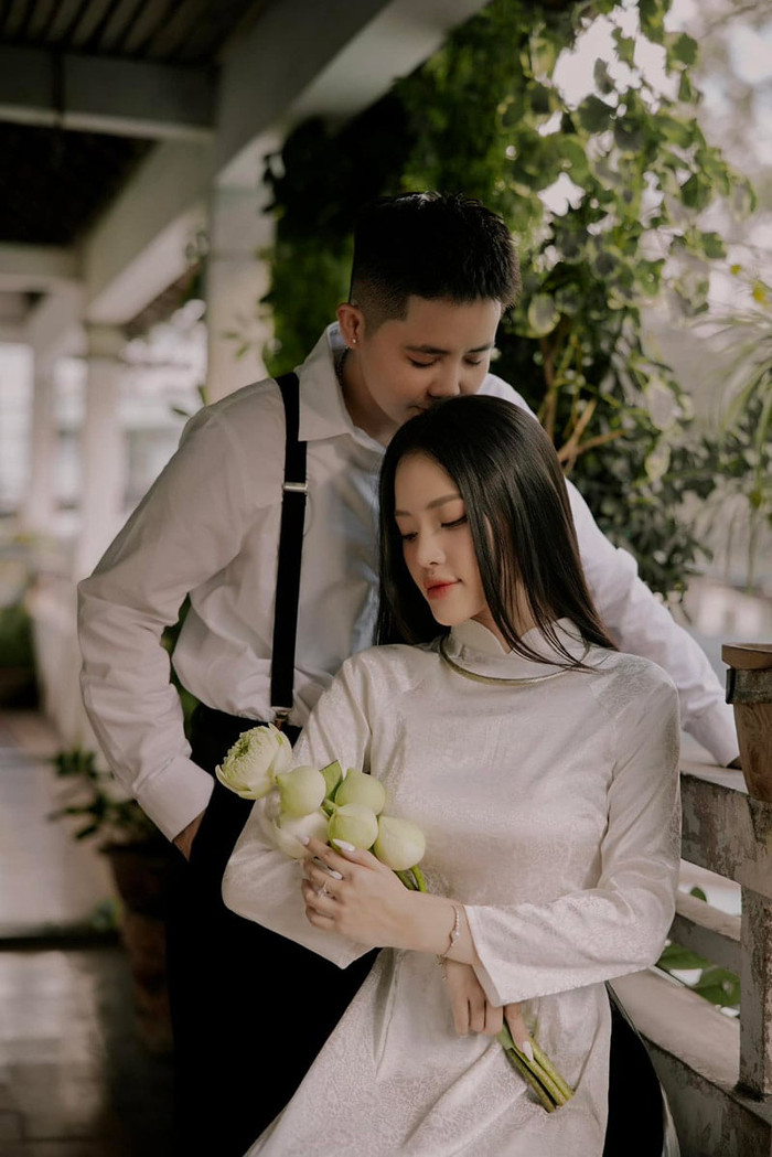 Cả hai luôn yêu thương và cảm thông cho nhau.