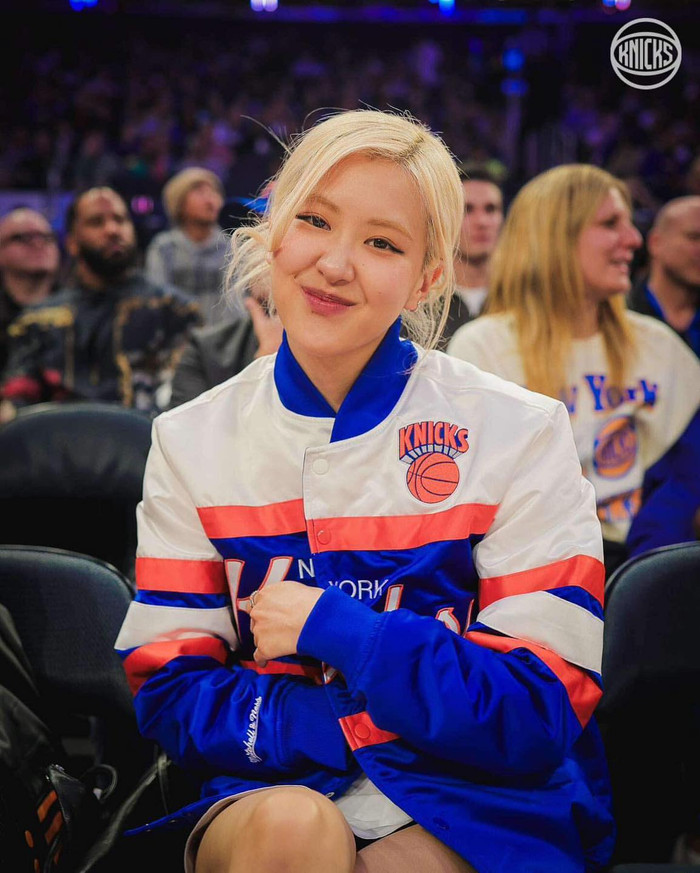 Hình ảnh Rosé xuất hiện trong sự kiện bóng rổ vào ngày 14/10. 