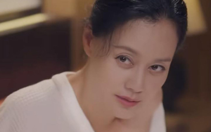 Dì lao công 45 tuổi săn được 'Hồng Hài Nhi' là tổng tài nghìn tỷ kém 18 tuổi Ảnh 2