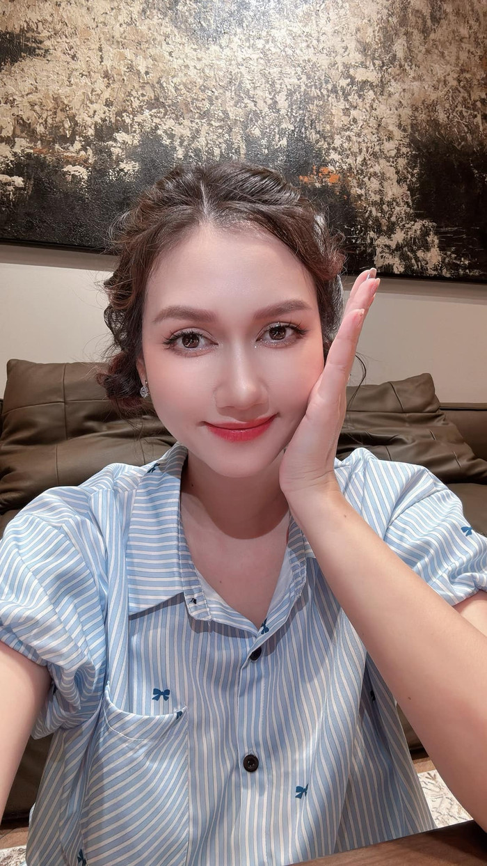 Hương Giang tâm sự chuyện mũi nở nhanh từ sau khi mang thai khiến cư dân mạng đồn đoán cô đang mang thai bé trai. 