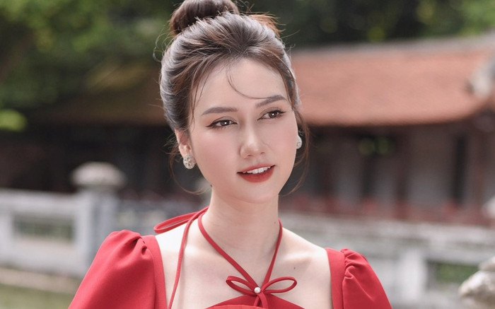 Hương Giang đang mang thai con trai? Ảnh 2