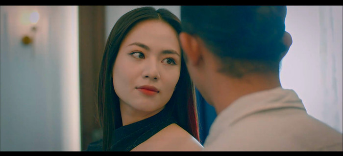 'Tình địch' Phương Oanh đáp trả khi bị chê phẫu thuật thẩm mỹ quá nhiều Ảnh 1