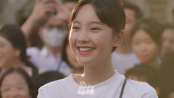 Đi giữa trời rực rỡ tiếp tục gây tranh cãi xoay quanh thiết lập nhân vật Pu. 