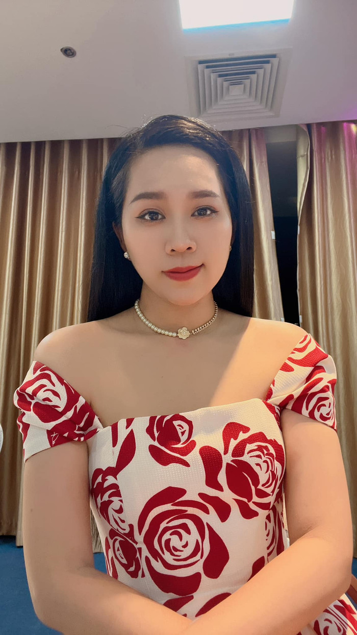 Hồng Phượng và ông có quan hệ thân thiết, sự ra đi của ông khiến nữ ca sĩ hụt hẫng.