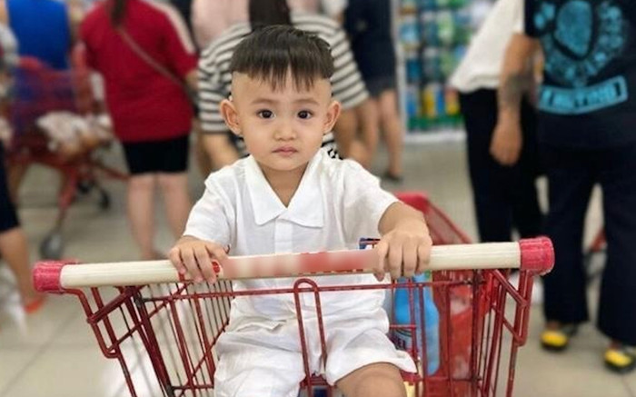 Vợ cố ca sĩ Vân Quang Long công khai diện mạo con trai hơn 1 tuổi Ảnh 2