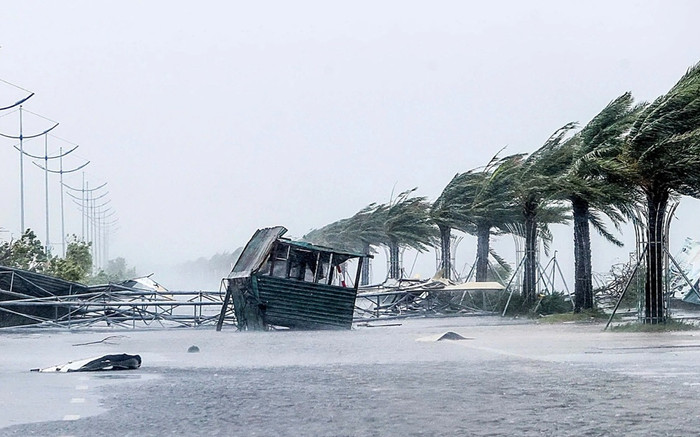 Bão mới xuất hiện đổ bộ miền Trung vào cuối năm: Cường độ mạnh, mưa giông kéo dài Ảnh 2