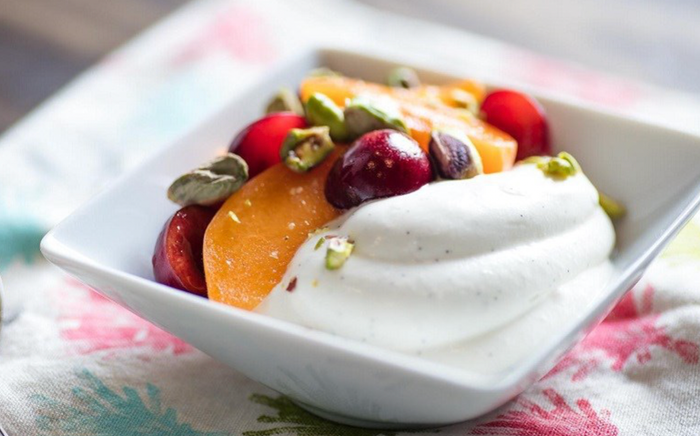 Sữa chua Hy Lạp chứa 30 calo/hũ.