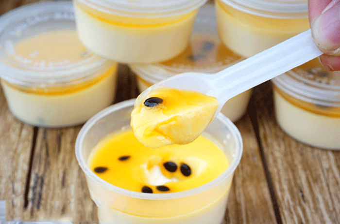 Pudding chanh dây chứa 60 calo/hũ.