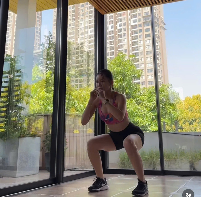 Yến Xuân duy trì tập thể dục hàng ngày.