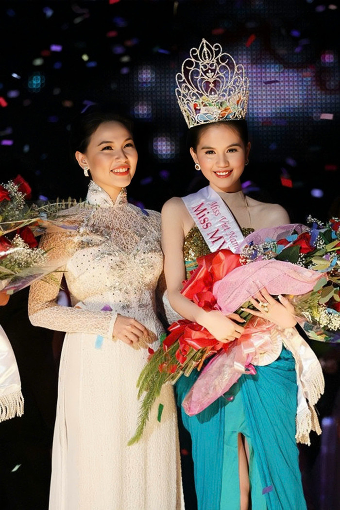 Và phải mất đến 4 năm sau, giấc mơ vương miện Hoa hậu của Ngọc Trinh mới trở thành hiện thực. Năm 2011 (tức Ngọc Trinh 22 tuổi), Ngọc Trinh đăng quang Hoa hậu người Việt hoàn cầu tại Mỹ.  