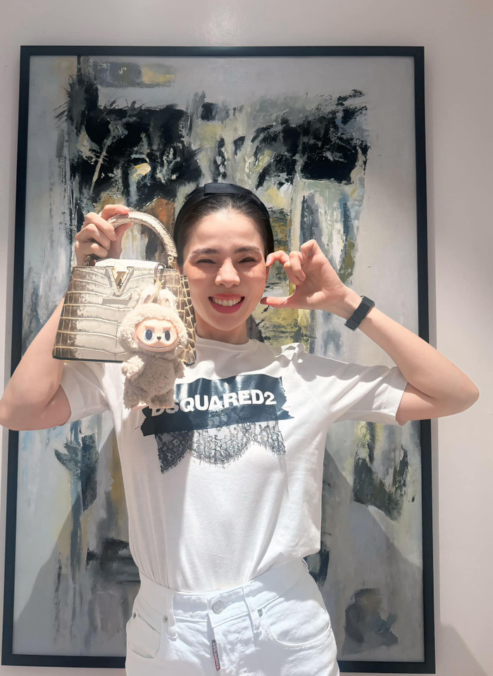 Thời trang của Lệ Quyên luôn nhận về nhiều luồng ý kiến trái chiều.&nbsp;