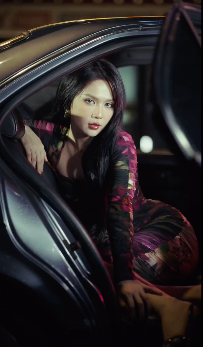 Ngọc Trinh kín đáo chỉ sau 1 ngày quay về 'nữ hoàng nội y'.