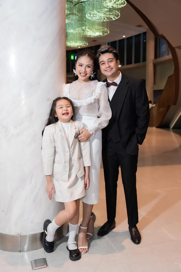 Ông xã Vân Trang là người tâm lý, chiều vợ con.