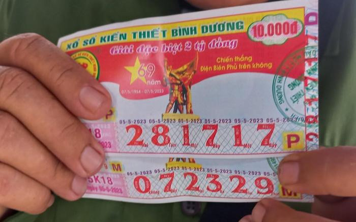 Có tiền từ trúng số, ông Xiêm đã giúp đỡ người nghèo.