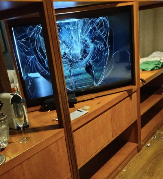 Hiện trường nam ca sĩ qua đời ở tuổi 31, tìm thấy nhiều vật dụng đáng ngờ Ảnh 2