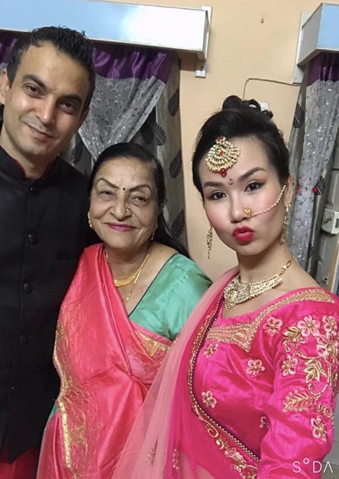 Võ Hạ Trâm được gia đình chồng yêu thương, chăm sóc. 