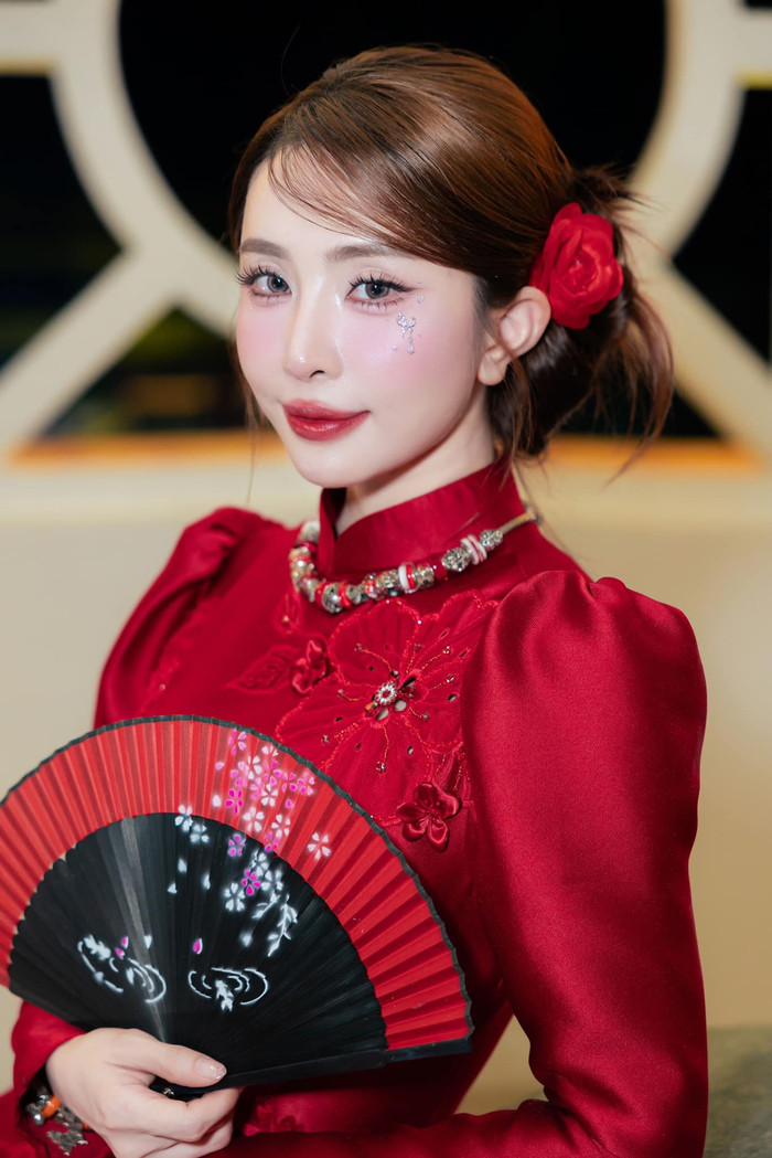 Showbiz 17/10: Quỳnh Nga đang tập luyện chăm chỉ để thi đấu tại Bước nhảy hoàn vũ New. Ảnh: FBNV