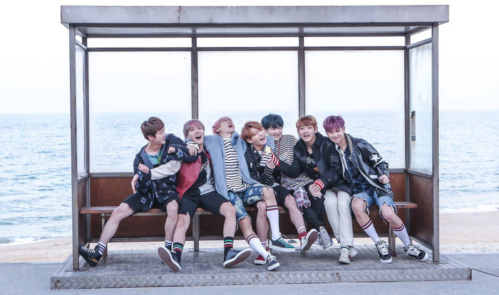 'Thánh ca mùa xuân' của BTS xác lập kỷ lục mới trên BXH Melon sau 7 năm ra mắt Ảnh 1