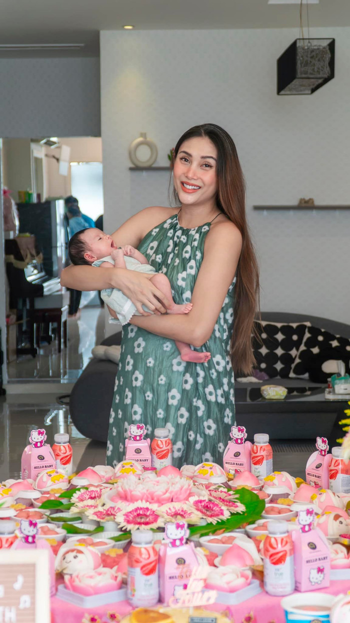 Võ Hoàng Yến hiện tại đại diện cho hình ảnh người phụ nữ trọn vẹn về cả sự nghiệp lẫn tình cảm.