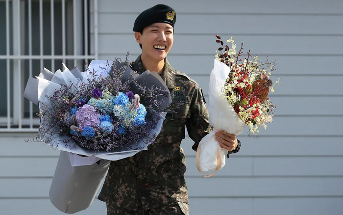 Điều đầu tiên J-Hope (BTS) làm sau khi xuất ngũ, dân tình tấm tắc ngợi khen Ảnh 2