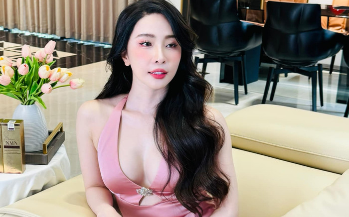 Quỳnh Nga khoe vẻ ngoài căng tràn sau nghi vấn sống chung nhà với Việt Anh Ảnh 2