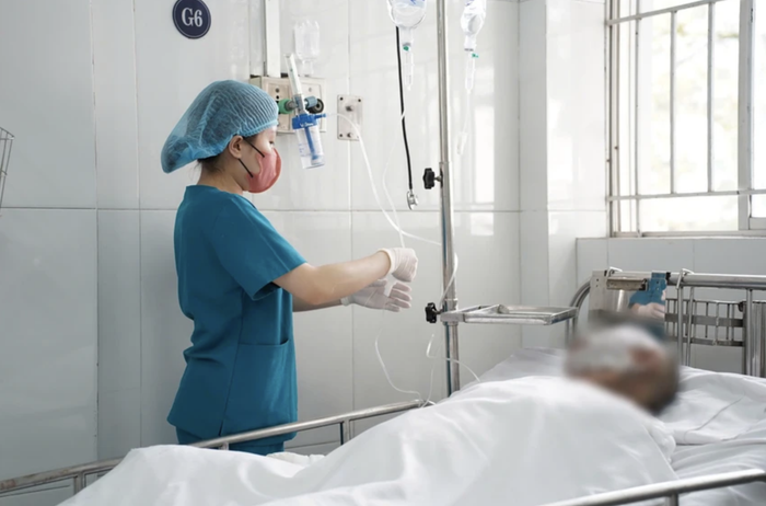 Chị P. (33 tuổi) hiện đang mang thai 26 tuần bị bỏng nặng do nổ bình gas. Ảnh: BVCC